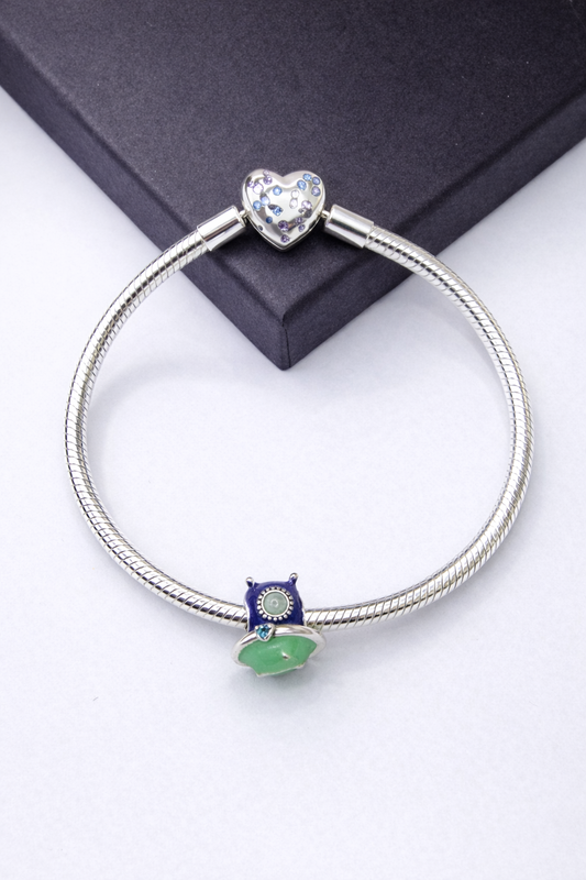 ✨ Charme extraterrestre   – Bracelet Charms & Compagnie.