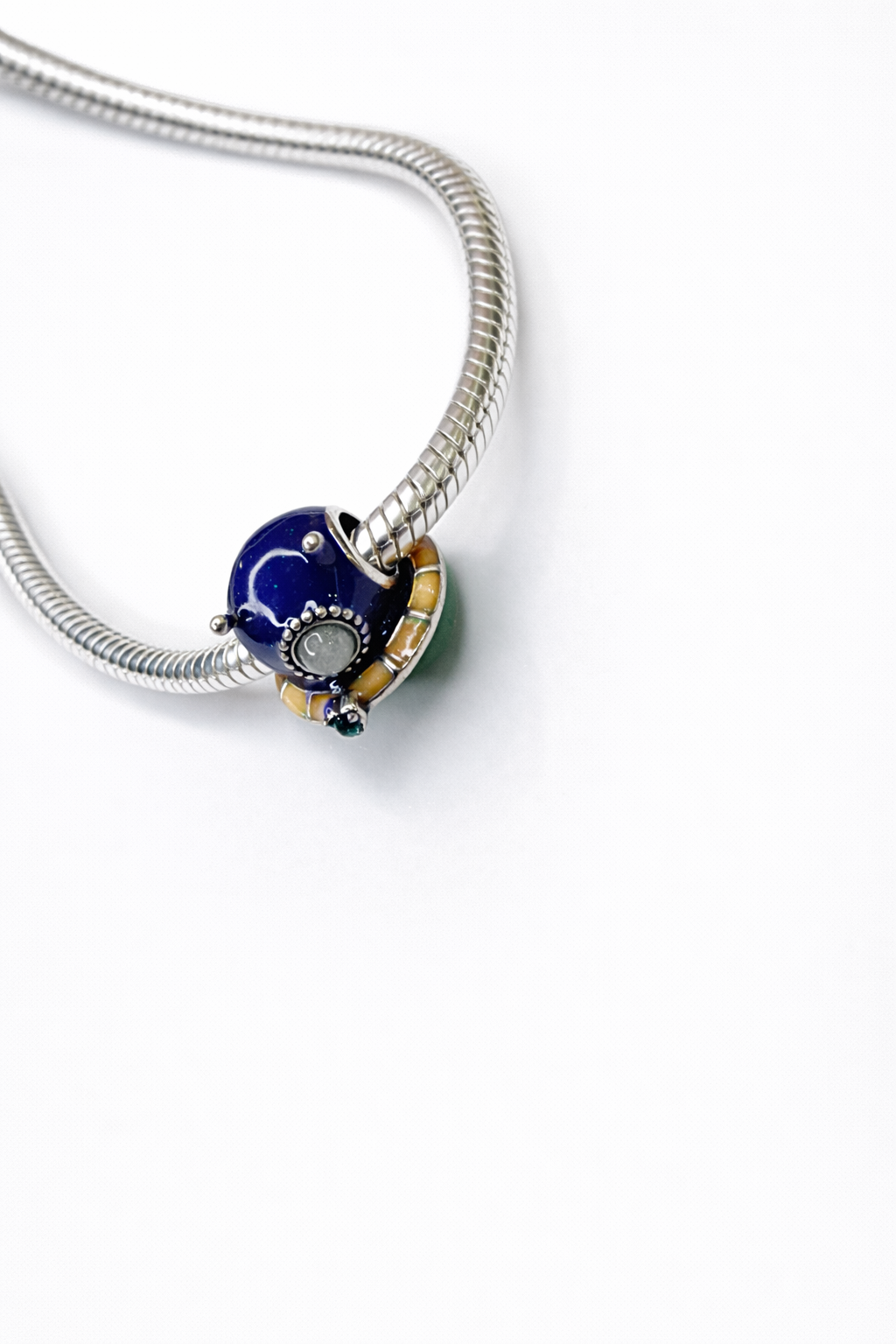 ✨ Charme extraterrestre   – Bracelet Charms & Compagnie.