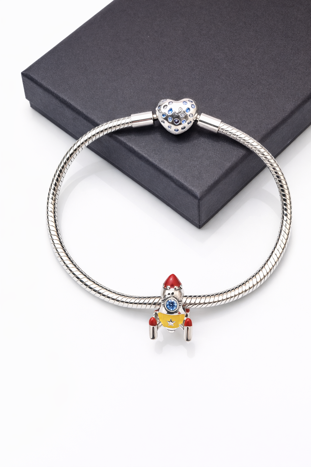 ✨ Charme fusée  sertie   – Bracelet Charms & Compagnie