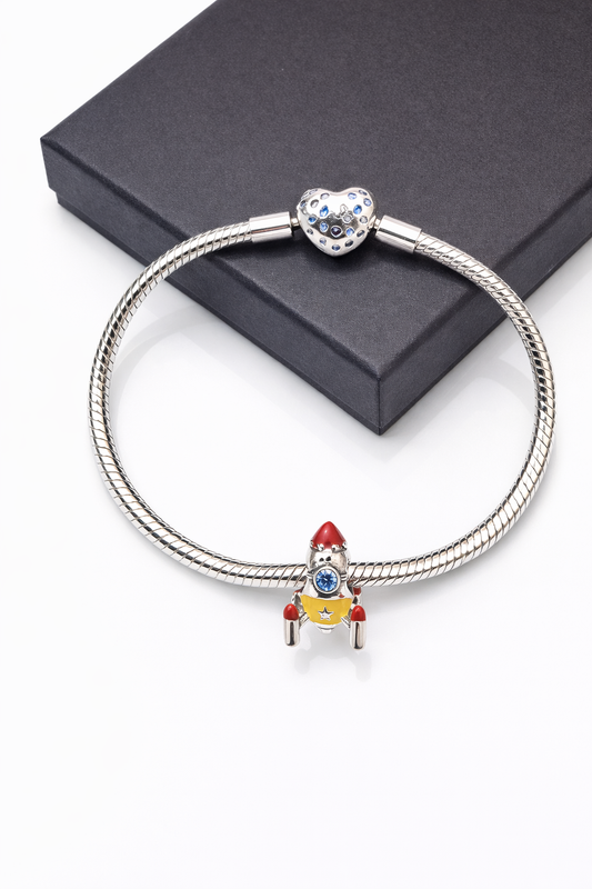 ✨ Charme fusée  sertie   – Bracelet Charms & Compagnie